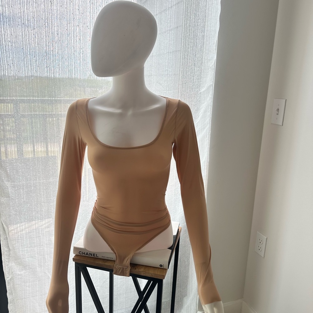 SKIMS Brown Fitted Long Sleeve Bodysuit